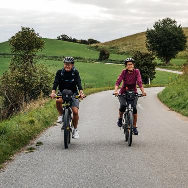 Par på cykeltur på Sydlangeland